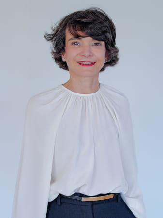 Dr. Anne Couzinet